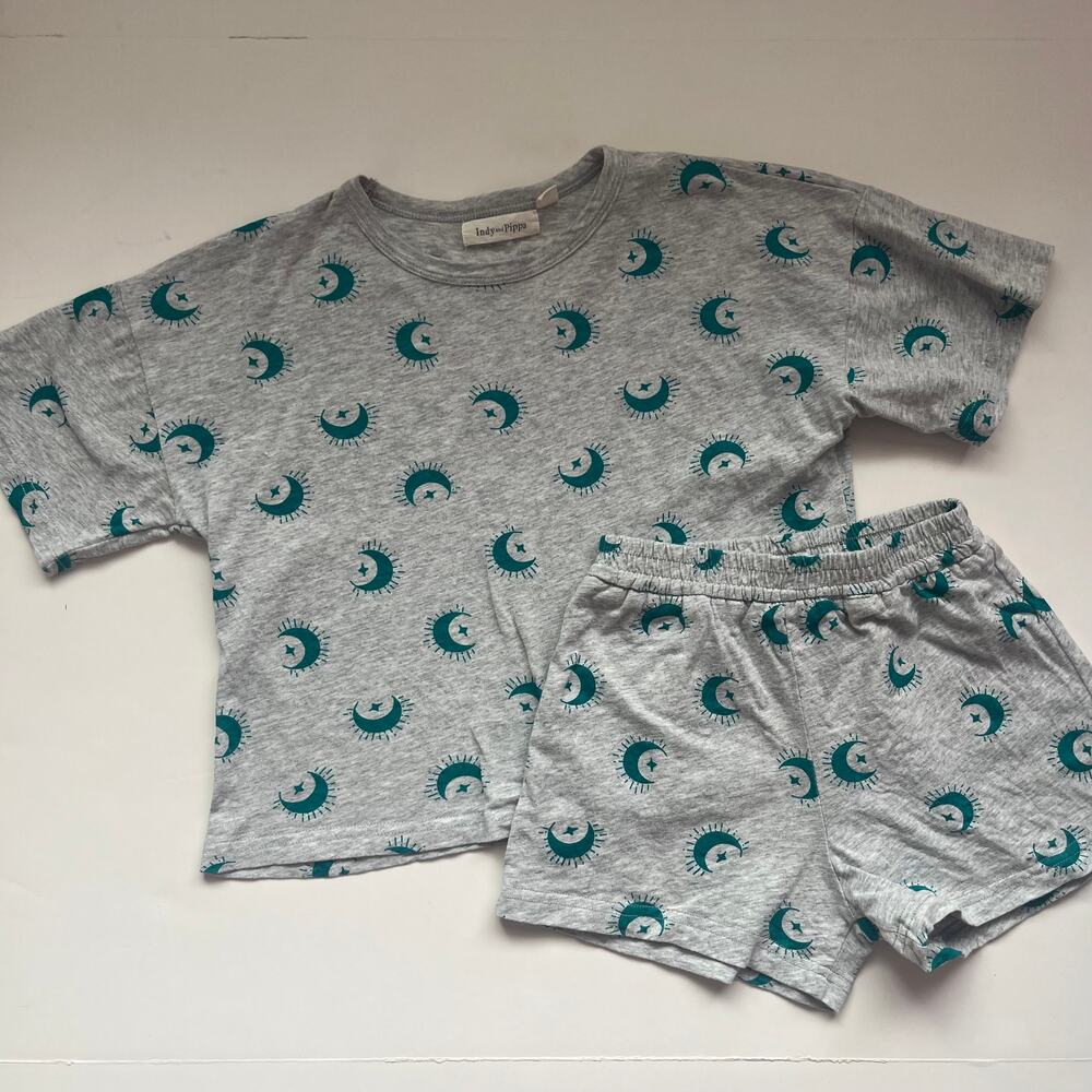 Indy & Pippa Gray Moon & Sun Celestial Loungewear Set 4T VGUC